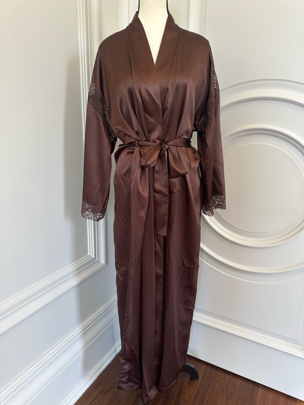 Valentino Neiman Marcus NWOT Vintage Brown Satin Lace Slip Dress & Robe (Medium) - Picture 4 of 10